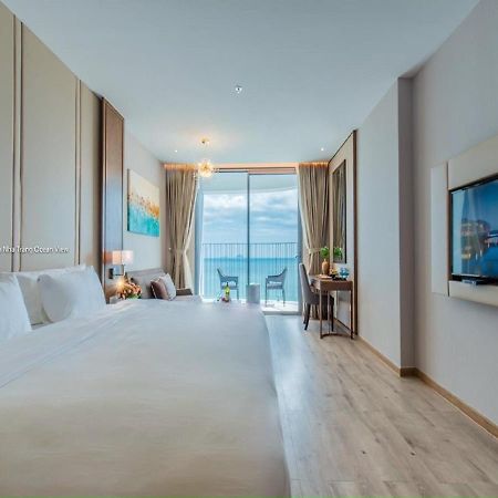 Panorama Lyn Beachfront Apartment Nha Trang Eksteriør billede