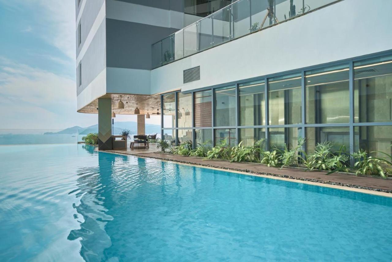 Panorama Lyn Beachfront Apartment Nha Trang Eksteriør billede