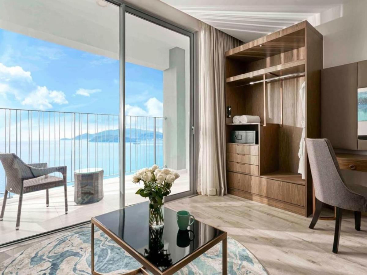 Panorama Lyn Beachfront Apartment Nha Trang Eksteriør billede