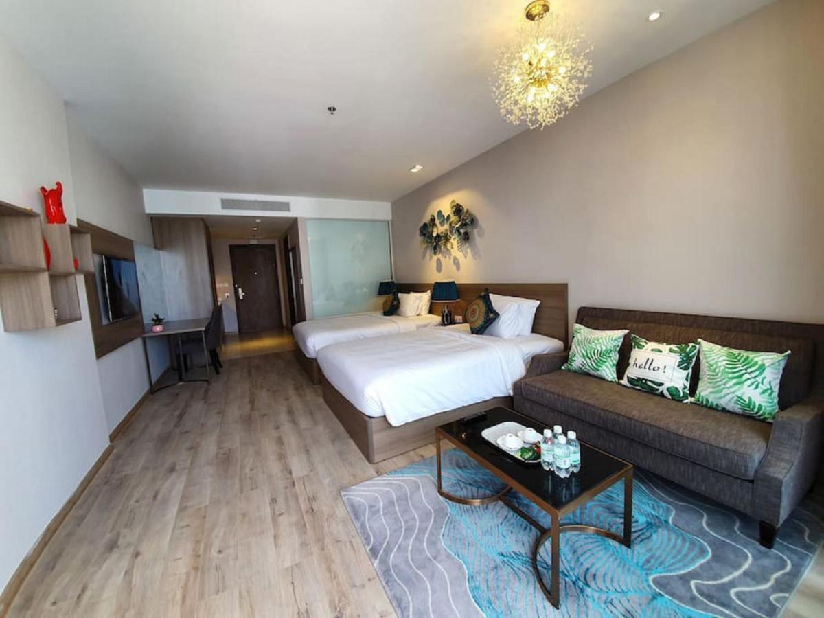 Panorama Lyn Beachfront Apartment Nha Trang Eksteriør billede